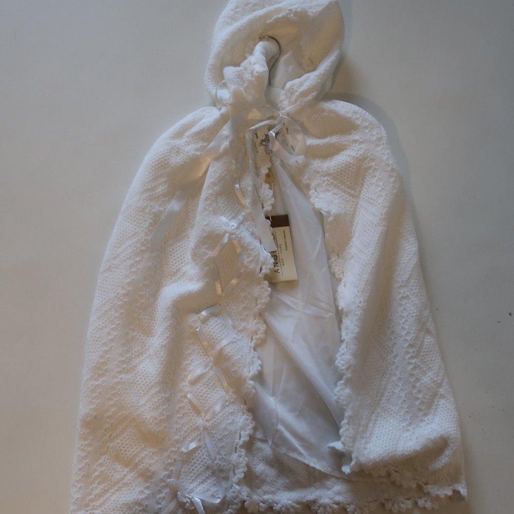 NWT Baby Girls Angels White Hooded Knit Sweater Cape 3T*